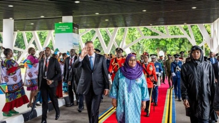 Iohannis în Republica Cabo Verde; întrevederi cu prim-ministrul şi cu preşedintele Adunării Naţionale