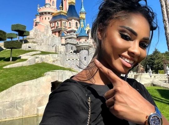 Laurette s-a întors la Paris în brațele lui Magaye, fotbalistul infidel! „Nu mai sunt alerte teroriste”