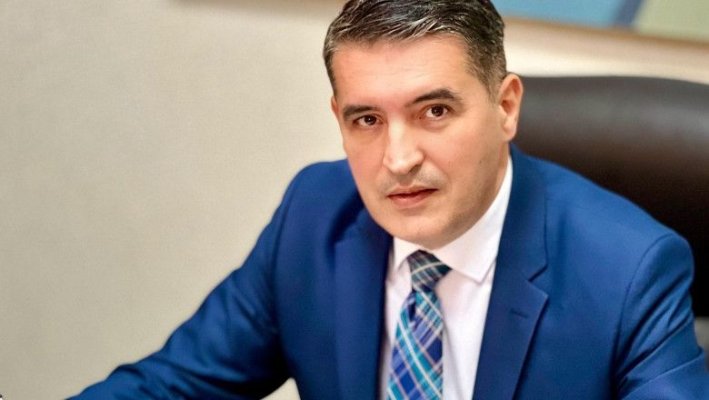Un secretar de stat din Ministerul Educației vrea să aducă stiliști în școli