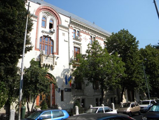  Protest al parlamentarilor USR în faţa Ministerului Educa