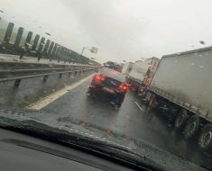 Atenţie, şoferi! Ploaie torenţială, pe autostrada A2