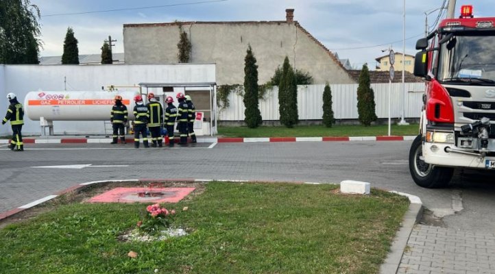 Alertă la o stație GPL, în urma scurgerilor de carburant: pericol de explozie