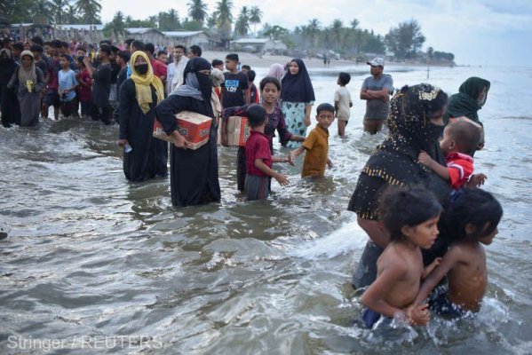 Sute de refugiaţi rohingya din Myanmar au debarcat în Indonezia; peste 1.000 de refugiaţi, în ultima săptămână