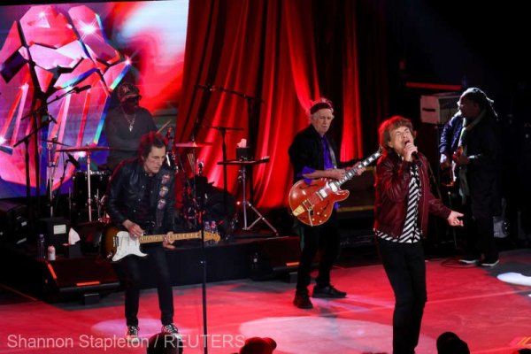 Celebrul simbol al formaţiei The Rolling Stones, inspirat de limba zeiţei hinduse Kali