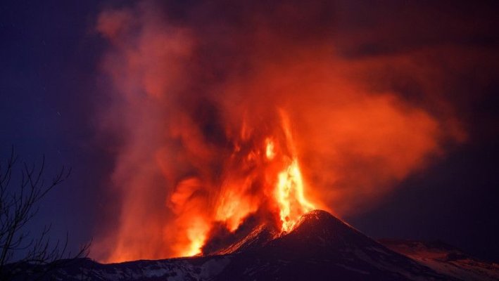 Aeroport închis în Italia din cauza vulcanului Etna