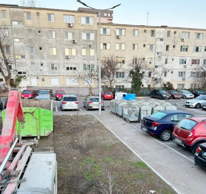Unde sunt amplasate containerele speciale pentru deșeuri voluminoase