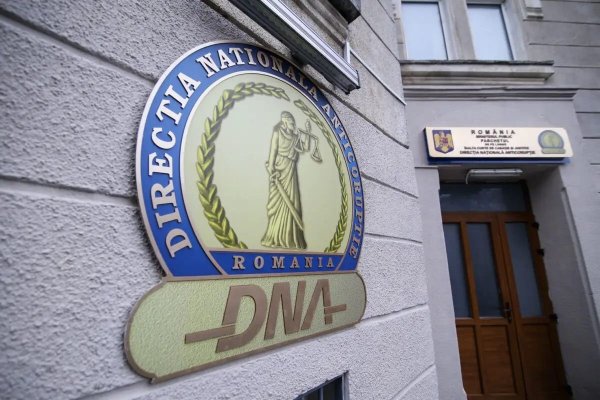 DGA a descins la un Spital de Psihiatrie: O angajată a făcut o mică avere pe vorbe goale