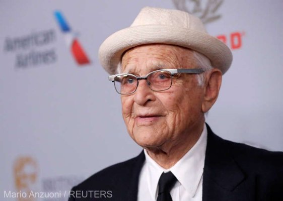Producătorul şi scenaristul Norman Lear, premiat cu Emmy, a murit la vârsta de 101 ani