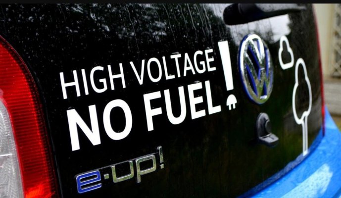 VW analizează o cooperare cu Renault pentru maşina electrică de 20.000 de euro