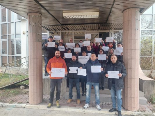 Și angajații APIA cer salarii mai mari! Activitatea instituției, blocată