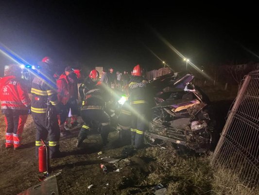 Accident rutier grav, cu 3 victime, în apropiere de Cataloi. Video