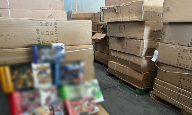 Jucării contrafăcute în valoare de peste 1.000.000 lei, descoperite de poliţiştii de frontieră constănţeni