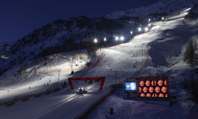 Slalomul masculin şi slalomul super-uriaş feminin de la Val d'Isere, respectiv Saint-Moritz, anulate