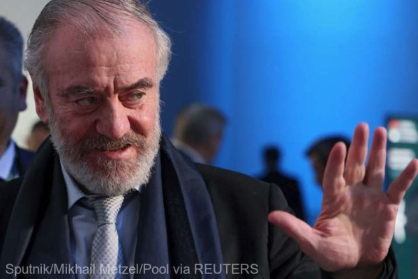 Dirijorul pro-Kremlin Valery Gergiev, numit director al Teatrului Balşoi