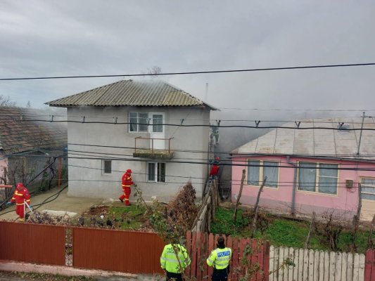 Incendiu la o locuință, în orașul Amara