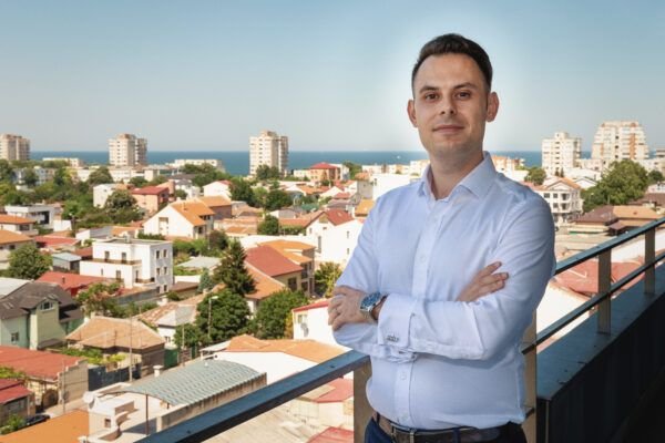 Andrei Muntmark s-a reorientat la un parc fotovoltaic, în comuna Corbu. Oare de ce?