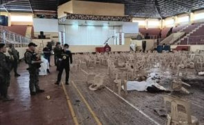 Atentat cu bombă în timpul unei liturghii catolice: cel puțin 3 morți și 7 răniți