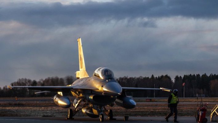 Rusia amenință că va ataca România dacă avioanele F-16 ucrainene vor decola de pe teritoriul țării noastre