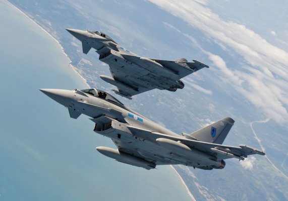 Avioanele NATO au fost ridicate de la sol de peste 300 de ori în 2023 pentru a intercepta aeronave ruseşti