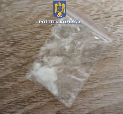 Bărbat de 29 de ani, depistat cu droguri asupra lui, la Topraisar