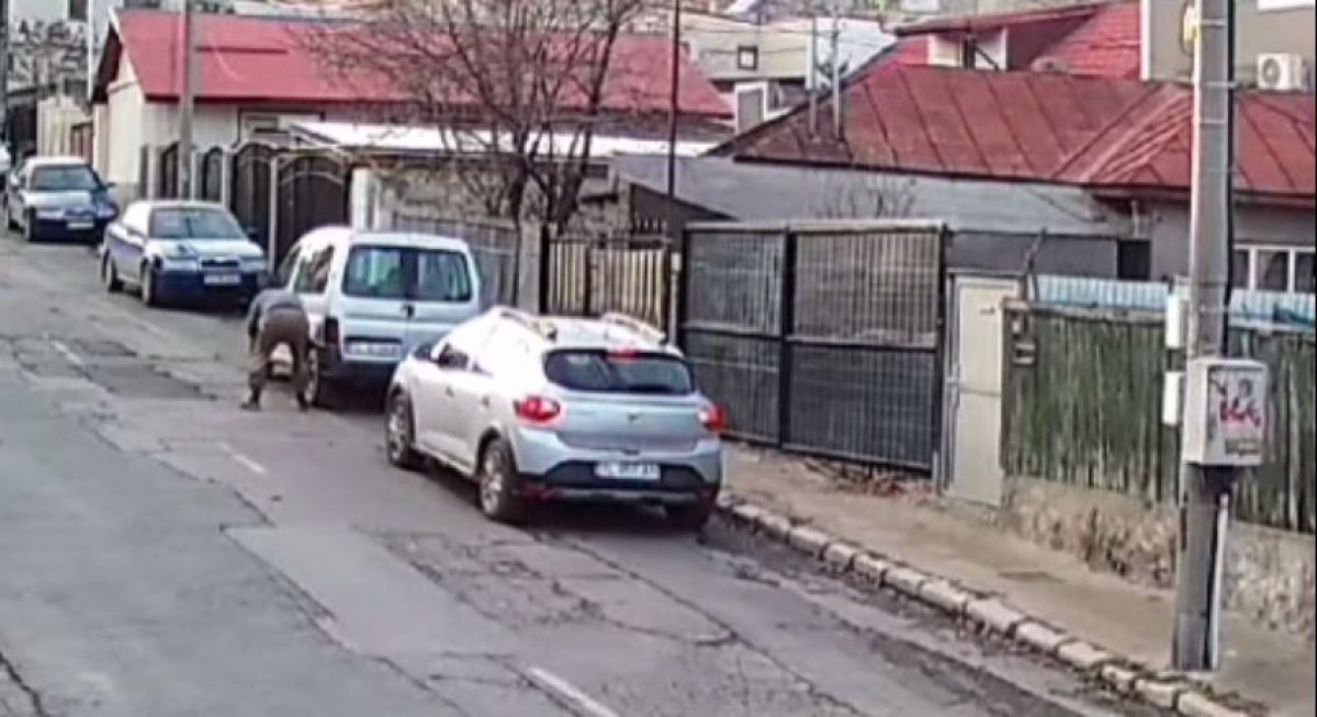Un sofer i-a taiat cauciucul vecinului pentru ca i-a furat locul de parcare! Video