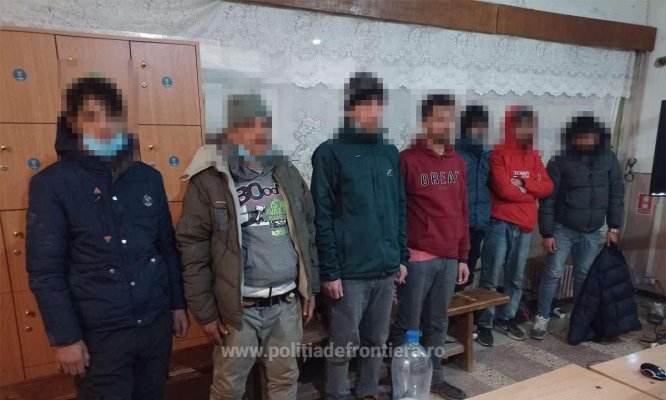 19 cetățeni străini, intrați ilegal în țară, depistați de polițiștii de frontieră. Video