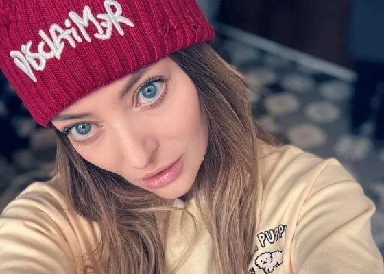Delia a comis o gafă incredibilă la Timișoara. Gestul artistei a lăsat publicul fără replică. Video