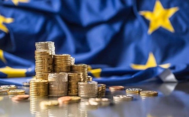 Bloomberg: Zona euro se va confrunta cu recesiunea în trimestrul patru din 2023