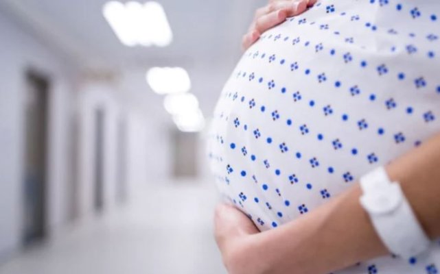 O gravidă de 25 de ani şi copilul său au murit în maternitate, în urma unei cezariene