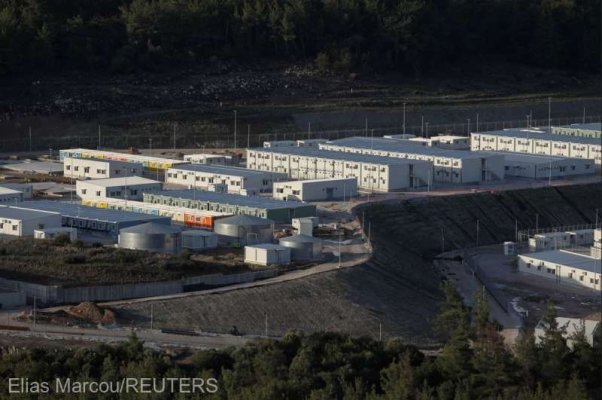 Grecia se pregăteşte să le acorde migranţilor permise de trei ani pentru a combate deficitul de forţă de muncă