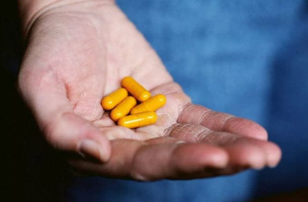 Nu mai lua acest antiinflamator fără prescripție medicală! Poate crea probleme grave de sănătate