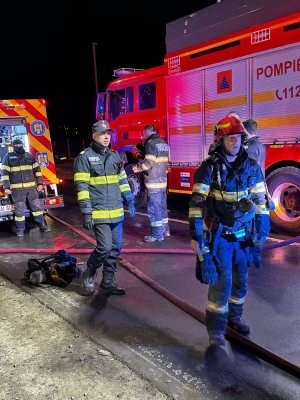 Pompierii militari au salvat peste 50 de persoane în acest weekend