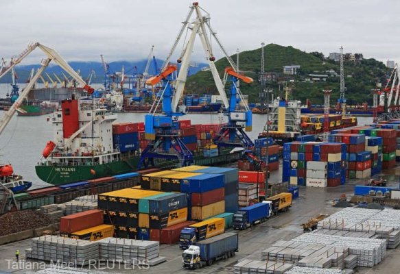 UNCTAD: Comerţul mondial va scădea cu 5% în 2023