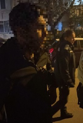Doi bărbați, reținuți pentru tâlhărie calificată