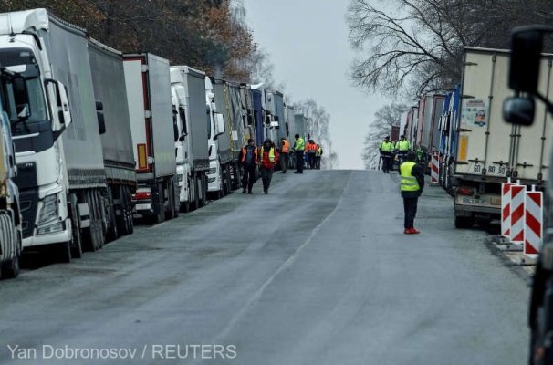 Întâlnire între miniştrii ucrainean şi polonez pentru a rezolva problema blocajului la frontieră