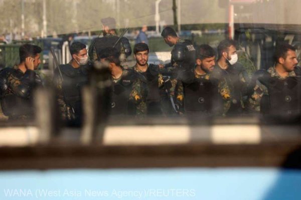 Iranul a executat un protestatar acuzat de crimă