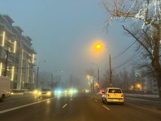 Atenție, șoferi! Se circulă în condiții de ceață