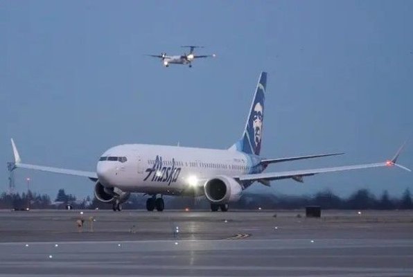 Inspecţiile vizând avioanele Boeing 737 MAX 9 se înmulţesc după desprinderea unui hublou în timpul zborului