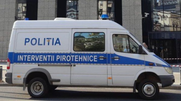 Un bărbat își punea copii să trimită ameninţări cu bombă la mai multe instituţii 