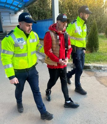 Bărbat din Constanța depistat cu droguri asupra sa