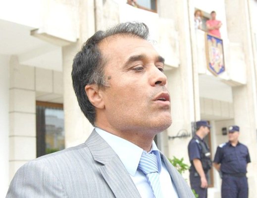 Cati Hristu, de la Cogealac, s-a săturat de primărie?! Nu mai dă pe acolo cu anii...