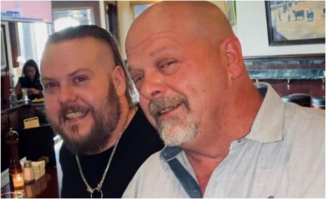 Veste tragică pentru fanii emisiunii „Așii Amanetului”! Fiul lui Rick Harrison a murit la doar 39 de ani