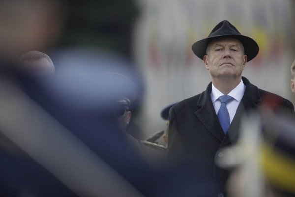 Klaus Iohannis, dat dispărut la Poliţie de un deputat