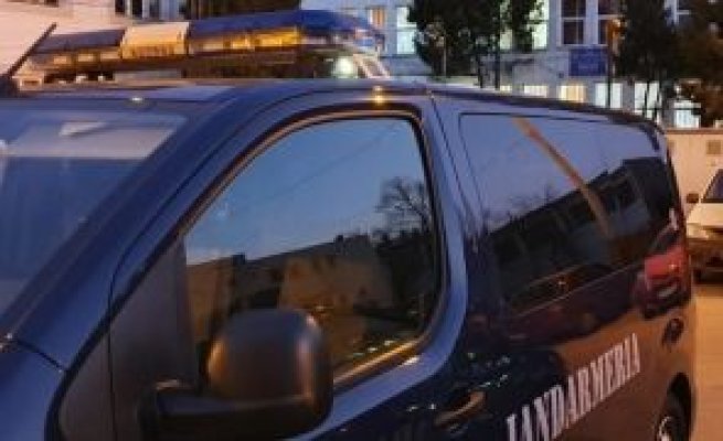 Bătaie de Revelion între un grup de colindători și un taximetrist