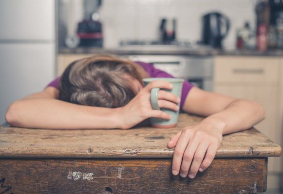Dereglările hormonale îți pot da viața peste cap: Cum le recunoști