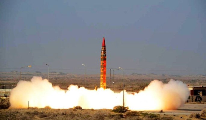 Pakistan, putere nucleară, a lovit Iranul cu rachete