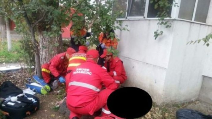 Un bărbat cu handicap locomotor a căzut de la etajul 7 al unui bloc 
