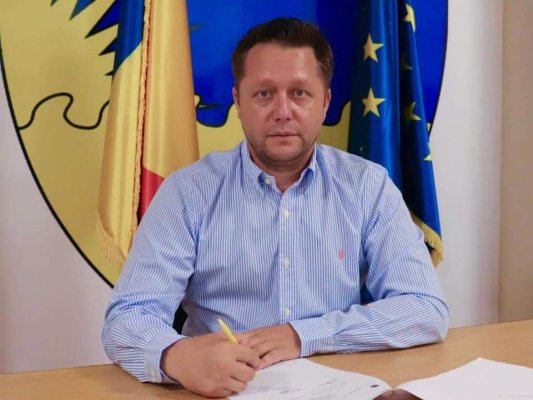Primarul de la Eforie, Robert Șerban, executat silit pentru că nu dă locuințe romilor!
