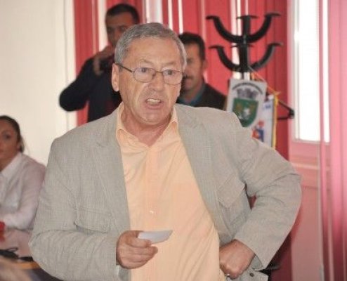 Un fost director din Primăria Mangalia e acuzat că a băgat în comă un pieton