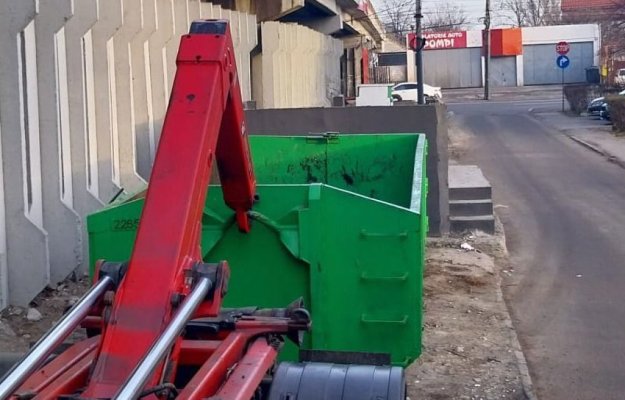 Containere speciale pentru deșeuri voluminoase, amplasate în zona Palas și Brătianu